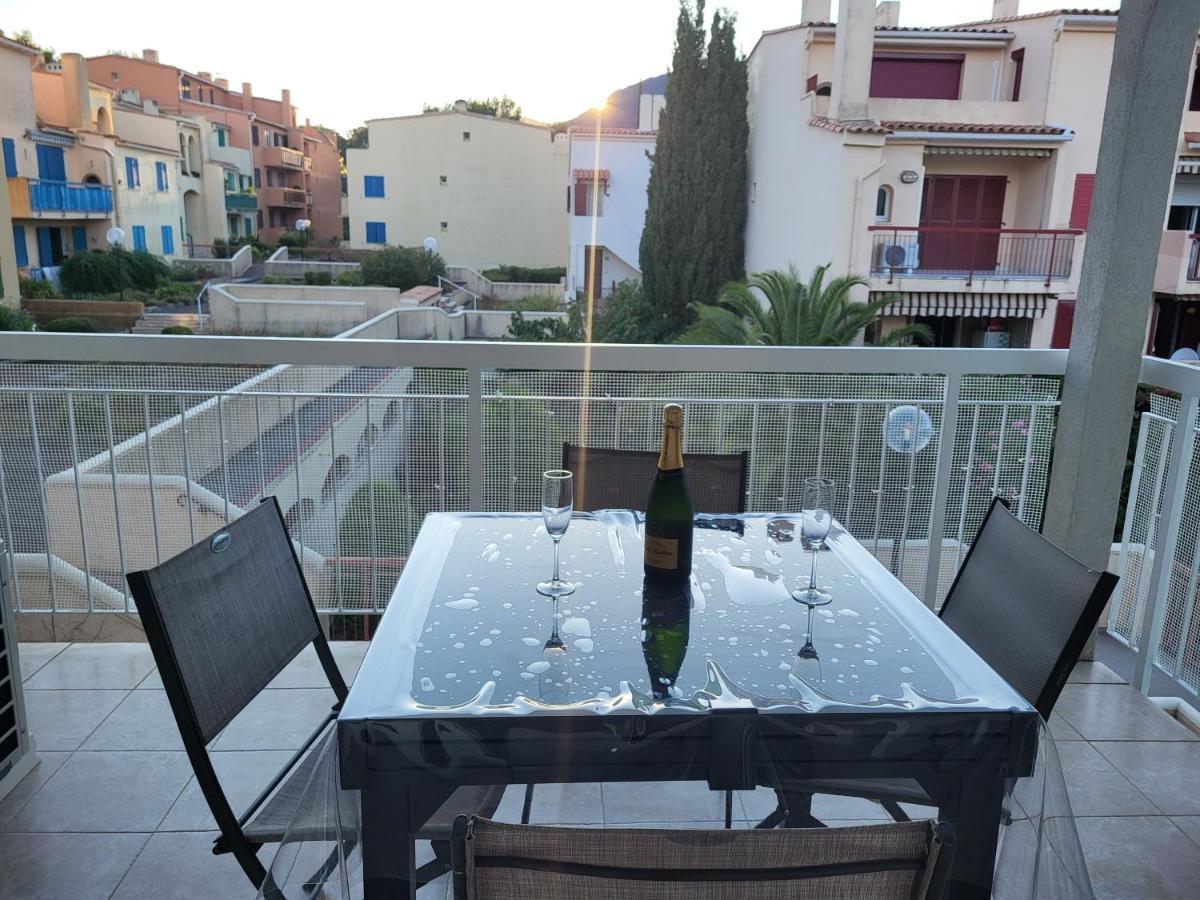 Superbe T2 en centre ville au calme à deux pas du marché Cavalaire-sur-Mer Exterior foto